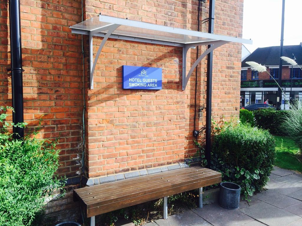 Holtwhites Hotel Enfield Exterior foto